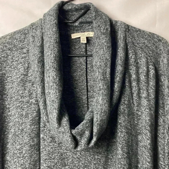 EXPRESS ONE ELEVEN WOMENS SIZE MEDIUM/LARGE COWL NECK SOFT GRAY SWEATER - Picture 6 of 11